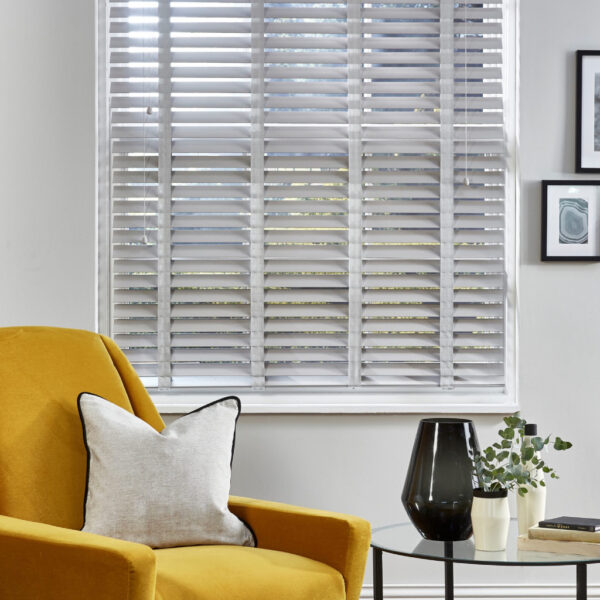 Venetian Wood Blinds - Image 4